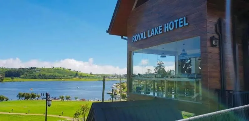 Royal Lake Hotel - Nuwara Eliya